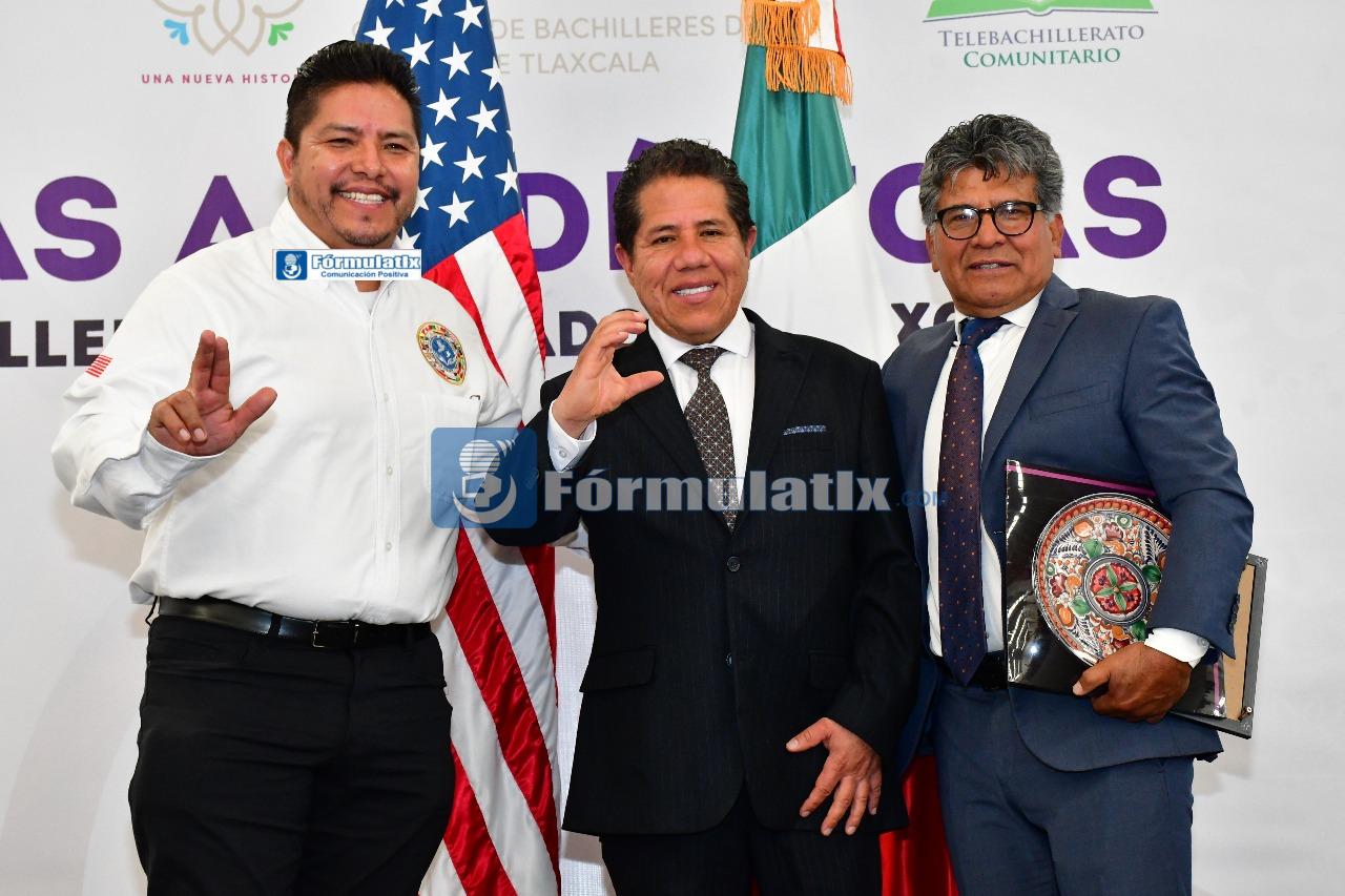 FIRMA COBAT CONVENIO PARA INTERCAMBIO EDUCATIVO EN TEXAS