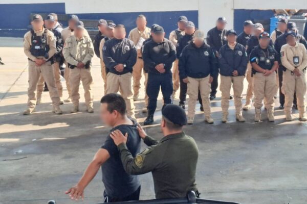 ELEMENTOS DE SEGURIDAD PÚBLICA DE HUAMANTLA RECIBEN CAPACITACIÓN EN TÉCNICAS DE INSPECCIÓN DE PERSONAS