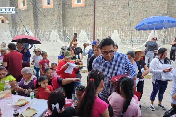 Una tarde inolvidable: Emmanuel Contreras celebra el Día de las Madres en Tenancingo