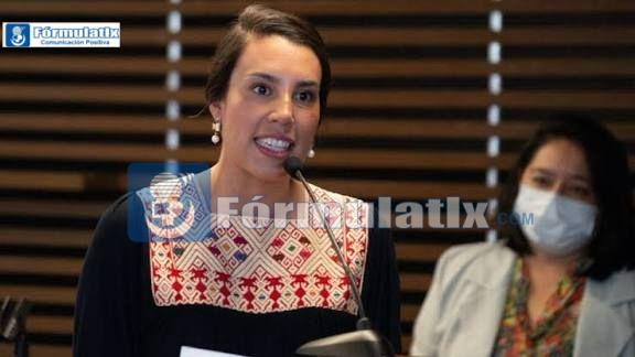 UVT dedicada a formar a funcionarios piratas;   Josefina Rodríguez tiene título patito