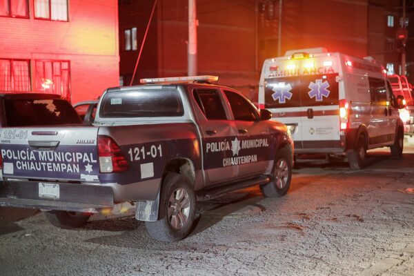 Con presuntas huellas de violencia localizan a masculino en departamento de la Unidad Santa Cruz