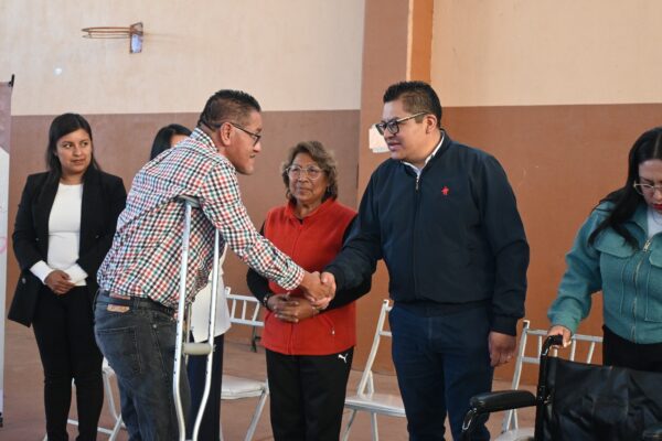 Impulsa Santa Cruz Tlaxcala la Inclusión con Entrega de Ayudas Funcionales