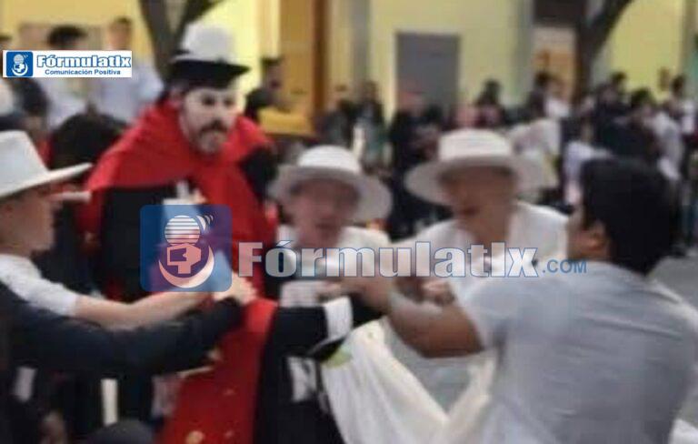 Riña interrumpe desfile del Carnaval Tlaxcala 2026; agreden a danzante