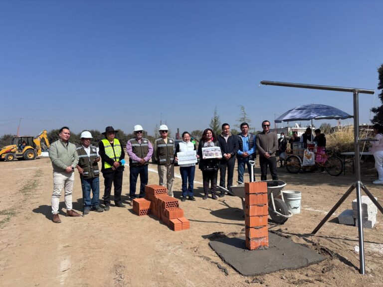 Colocan primera piedra de “Vivienda para el Bienestar” en San Pablo del Monte