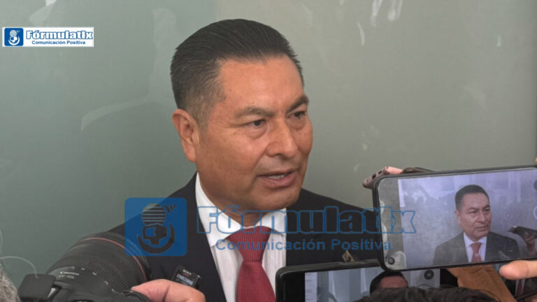 Titular del OFS: corrupto, transa y ofrece hacer bisnes con una mujer poderosa